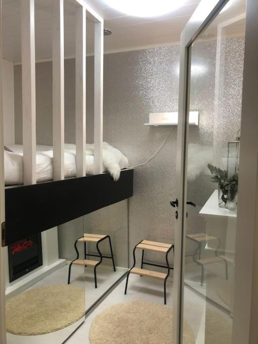 Snowcrystal Home With Jacuzzi And Sauna 罗瓦涅米 外观 照片